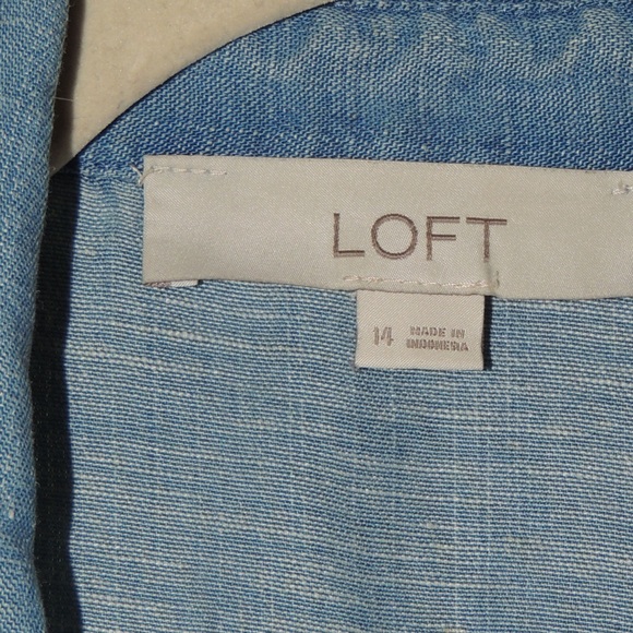 LOFT Light Blue Casual Denim Dress - Picture 4 of 7